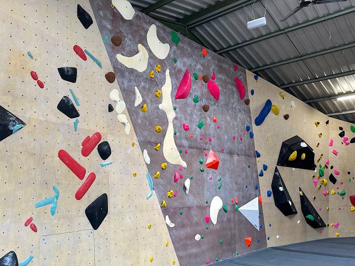 Boulderhalle Karlsruhe Steil beste Halle Platte auf der Empore 