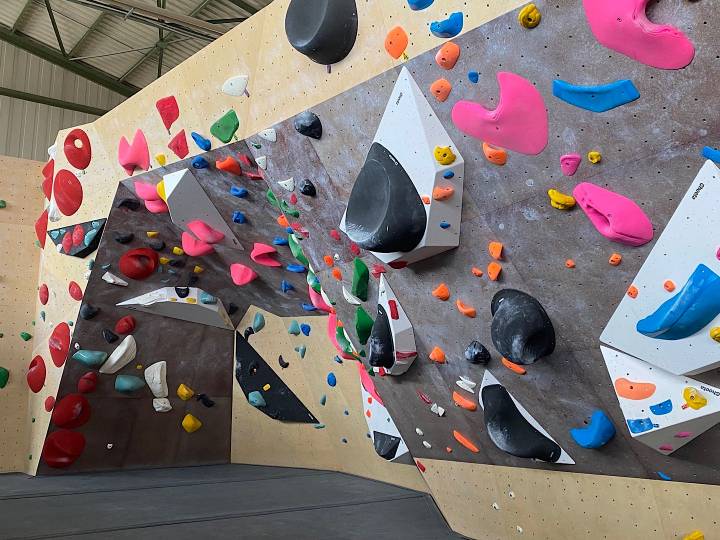 Boulderhalle Steil Karlsruhe steile Wand
