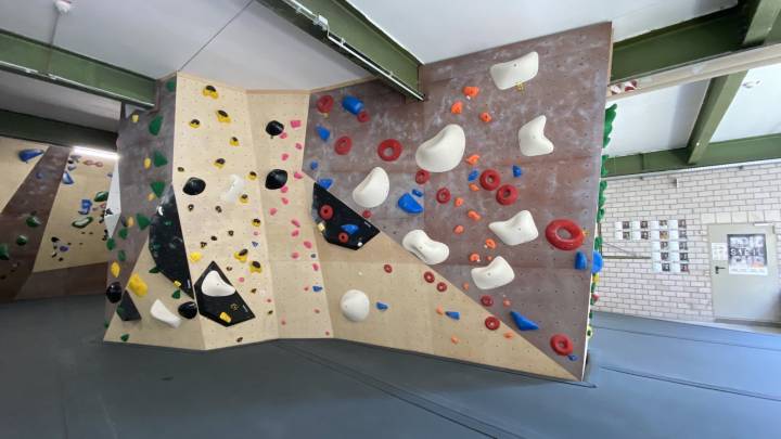 Boulderhalle Karlsruhe Steil Familienbereich Kids Fun bouldern